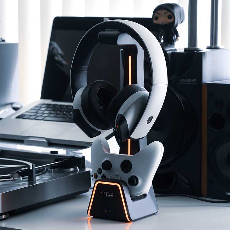Gaming Headset and Controller Stand – Tilted Nation